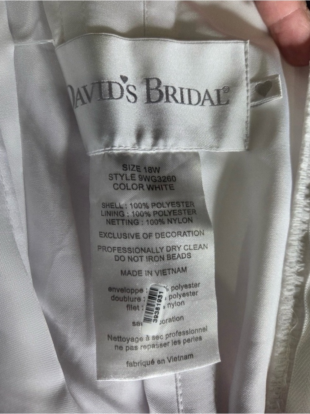 David's Bridal Diamond White Halter Neck Wedding Gown Size 18W Style 9WG 3260 - Picture 2 of 9